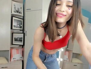 Camgirl Springmelody dancing and unclothing